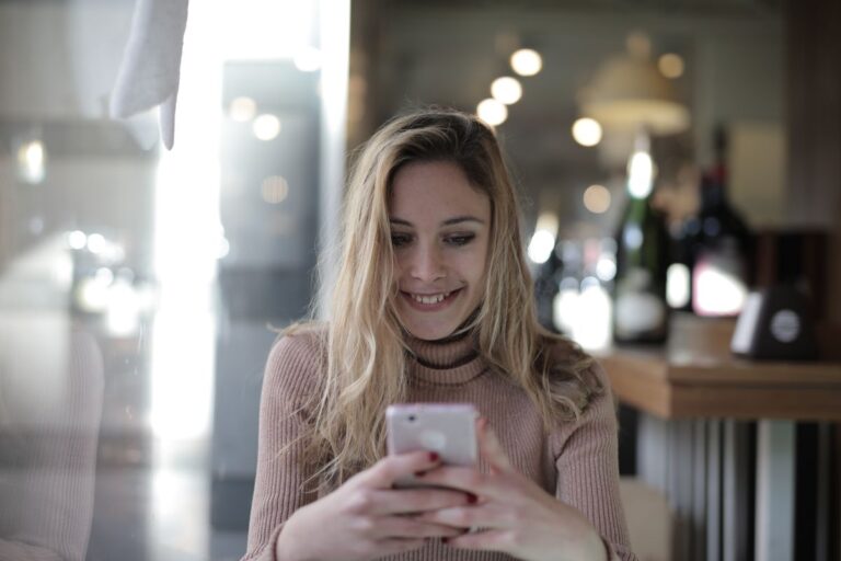 130 Questions to Know If He Likes You or He’s Just Bored